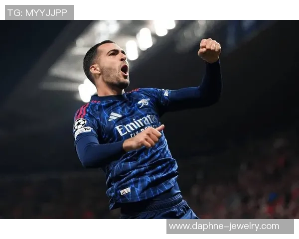 意甲惊天冷门那不勒斯3-0战胜阿森纳乌龙球引发全场狂欢