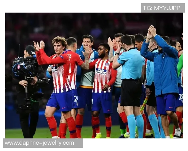 欧冠激战：曼城与拜仁战成平局逆转瞬间点燃全场激情