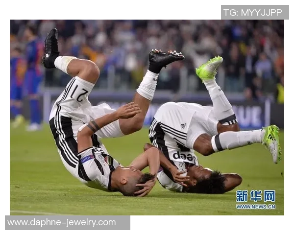 英超激战巴萨逆转尤文图斯四比三全场沸腾瞬间回顾与分析