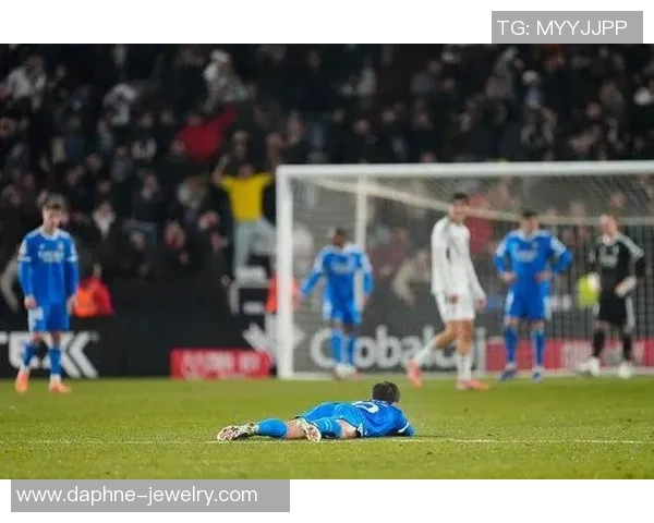 国王杯惊天冷门那不勒斯狂胜波尔图帽子戏法震撼全场