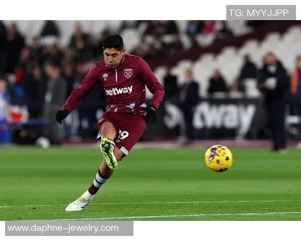 足总杯精彩对决曼联逆转波尔图全场沸腾转会传闻再起