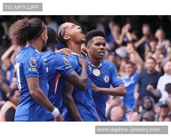 里昂大胜切尔西四球零封友谊赛精彩瞬间回顾与数据分析