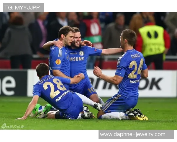 欧联杯精彩对决本菲卡与AC米兰战成平局帽子戏法引发全场热烈反响