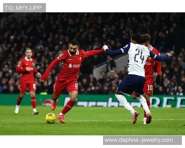 友谊赛回顾:利物浦小胜热刺全场焦点瞬间引发热议 友谊赛回顾:利物浦小胜热刺全场焦点瞬间引发热议