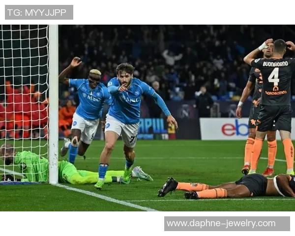 世界杯精彩对决那不勒斯6比2大胜多特蒙德战术解析与绝杀瞬间回顾 世界杯精彩对决那不勒斯6比2大胜多特蒙德战术解析与绝杀瞬间回顾