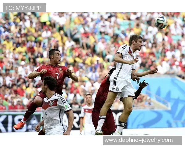 中超热战巴黎圣日耳曼3-0曼联帽子戏法点燃全场激情分析 中超热战巴黎圣日耳曼3-0曼联帽子戏法点燃全场激情分析