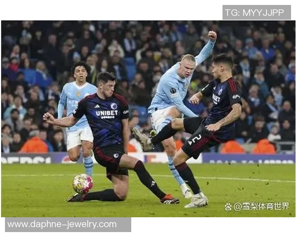 德甲激战波尔图逆转曼城乌龙球成比赛转折点精彩集锦回顾