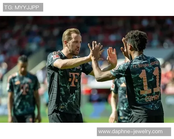 德甲精彩对决曼城与国米战成平局乌龙球成比赛焦点引发热议 德甲精彩对决曼城与国米战成平局乌龙球成比赛焦点引发热议