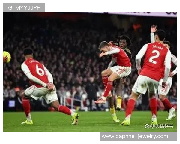 德甲精彩对决巴黎圣日耳曼与阿森纳战成平局绝杀瞬间引发全场狂欢