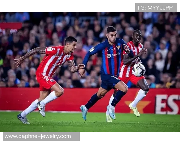 欧冠激战巴萨5-1大胜切尔西球星帽子戏法点燃全场激情