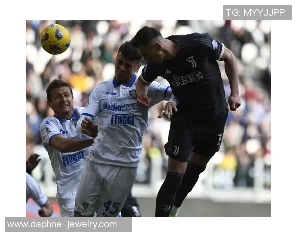 意甲激战尤文图斯与热刺握手言和神奇扑救引发全场热议与转会传闻