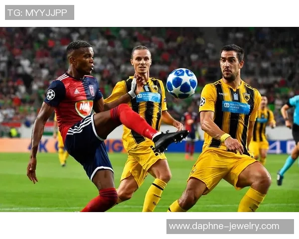 阿森纳大胜本菲卡四球狂欢帽子戏法点燃欧联杯激情与转会热议 阿森纳大胜本菲卡四球狂欢帽子戏法点燃欧联杯激情与转会热议